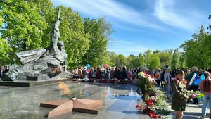 Торжественное зажжение доставленного из Москвы Вечного огня состоялась в Антраците