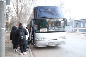 Около 100 молодых людей отправились на экскурсии по ЛНР в рамках акции "Маршруты памяти"