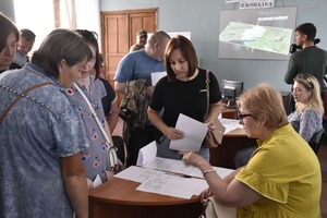 Работодатели Антрацита предложили 226 вакансий на всероссийской ярмарке трудоустройства