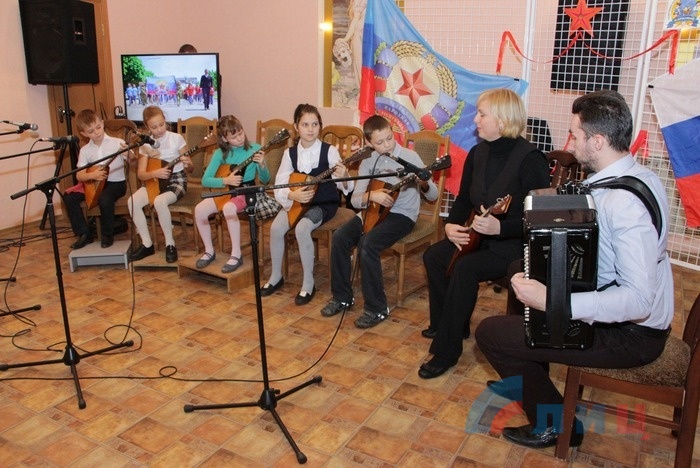 Праздничный концерт "Мы – единое целое!" в "Светлице", Луганск, 3 ноября 2016 года