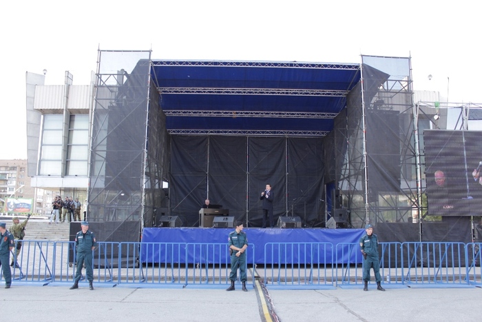 Концерт Иосифа Кобзона в Луганске, 27 мая 2015 года
