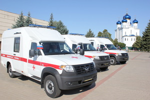 Тюменская область передала Краснодонскому району три автомобиля скорой помощи
