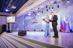 Луганский педуниверситет отпраздновал 103-ю годовщину со дня создания