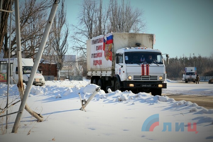 "Рождественский" гуманитарный конвой МЧС РФ прибыл в Луганск, 8 января