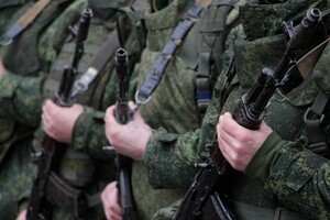 Народная милиция ЛНР освободила Светлодарск и установила в городе Знамя Победы