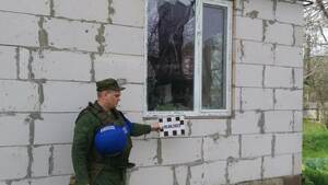 Представители ЛНР в СЦКК и СК РФ зафиксировали последствия обстрела ВСУ Новоайдара