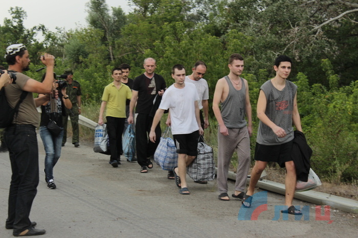 Обмен пленными между ЛНР и Украиной, район города Счастье, 10 июля 2015 года