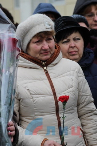 Митинг-реквием в память о медиках и пациентах, погибших в результате взрыва 18 января 2010 года в больнице №7, Луганск, 18 января 2017 года
