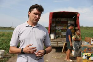 Министр сельского хозяйства ЛНР ознакомился с ходом сбора овощей в Новосветловке