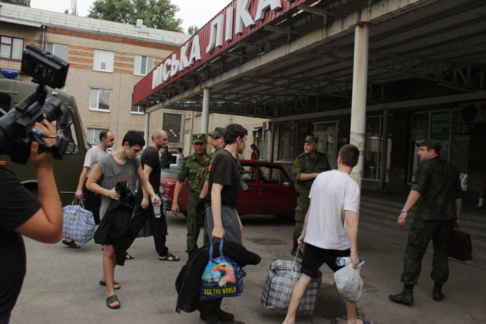 Обмен пленными между ЛНР и Украиной, район города Счастье, 10 июля 2015 года