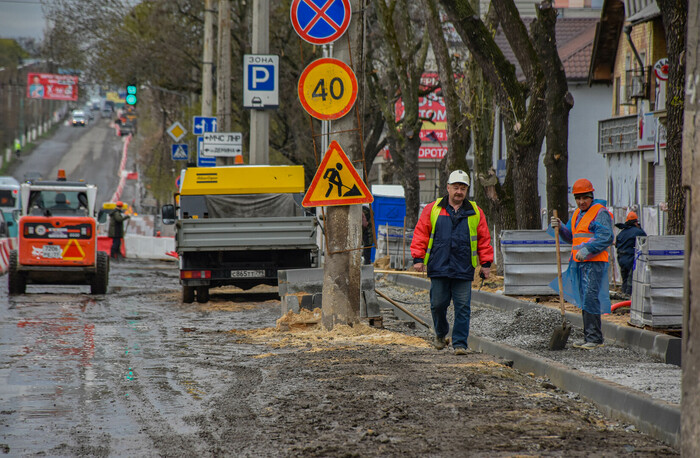Капитальная реконструкция улицы Советская московскими специалистами, Луганск, 12 апреля 2023 года