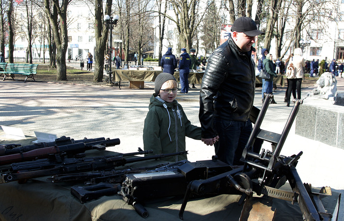 Выставка доказательств военной агрессии ВСУ в Донбассе и митинг-реквием, Луганск, 29 марта 2019 года