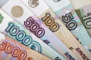Правительство ЛНР увеличило размер минимальной пенсии до 10 тыс. руб.