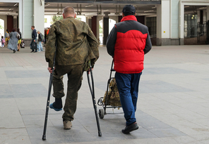 Инвалидность в результате боевой травмы признается бессрочно - постановление