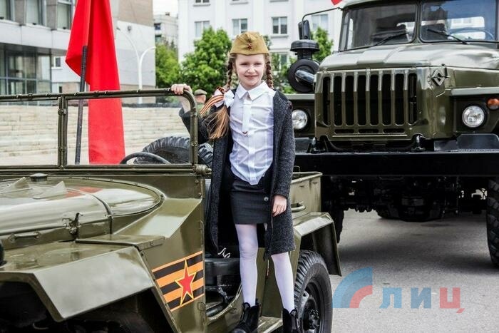 Автопробег ретро-техники, посвященный Дню Победы, Луганск, 9 мая, 2020 года
