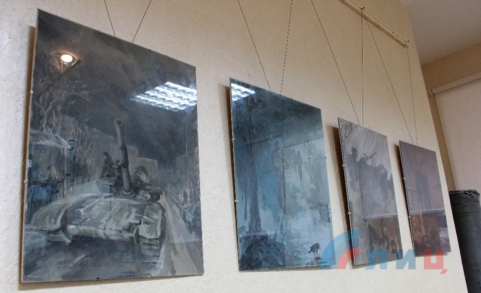Открытие выставки картин российской художницы Натальи Черновой, Луганск, 22 февраля 2017 года
