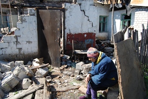 ВСУ обстрелом повредили и разрушили около 15 жилых домов в Стаханове - администрация