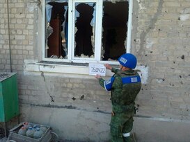 Жилой дом получил повреждения в результате обстрела Донецкого со стороны ВСУ – СЦКК