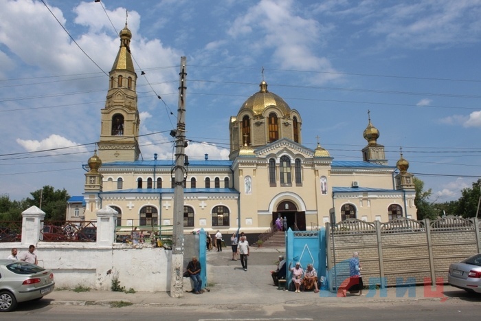 Празднование престольного дня Свято-Петропавловского собора, Луганск, 12 июля 2017 года