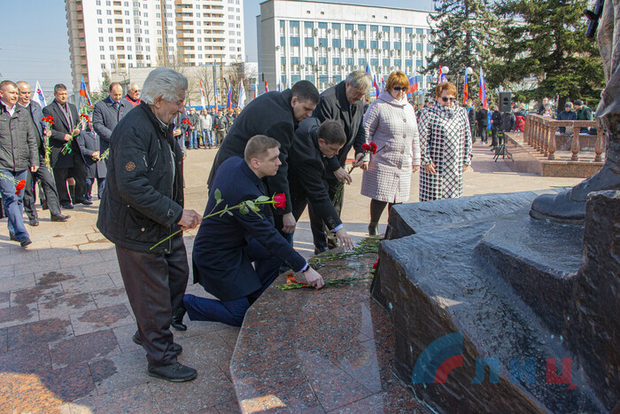Митинг, посвященный седьмой годовщине взятия здания управления СБУ в Луганской области, Луганск, 6 апреля 2021 года