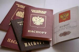 Жители новых регионов, не принявшие гражданство РФ, признаются иностранцами – указ Путина