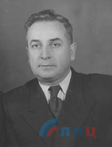 Цеценевский Александр Ипполитович (1909 – 1993). Служил в инженерных войсках.