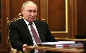 Путин поздравил дипломатических работников с профессиональным праздником