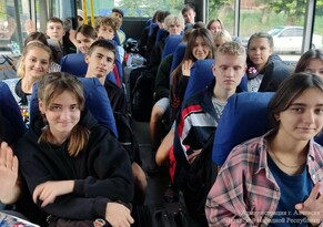 Полсотни детей из Алчевска отправились в Астрахань для участия в "Университетских сменах"