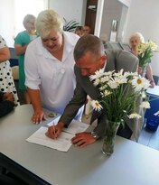 Первая торжественная регистрация брака состоялась в ЗАГСе освобожденного Новоайдара