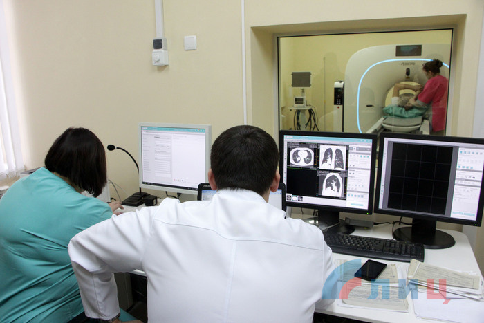 Ввод в эксплуатацию современного компьютерного томографа в ЛРОКД, Луганск, 11 января 2018 года