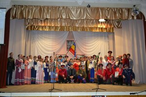 Конкурсные выступления лутугинцев завершили второй этап фестиваля казачьей культуры