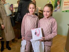 Сотрудники МКС и ЛТК сделали подарки детям из семей погибших военнослужащих