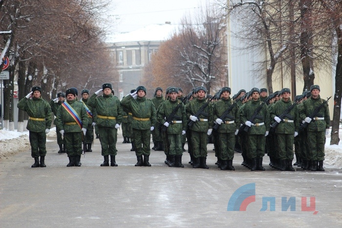 Митинг и парад военнослужащих Народной милиции в честь 75-й годовщины освобождения Луганска, 14 февраля 2018 года
