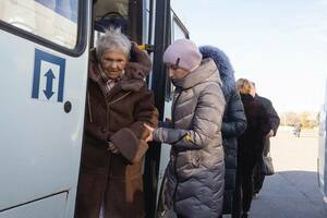Санаторий в Червонопартизанске принял 30 семей из Северодонецка и Рубежного - Пасечник