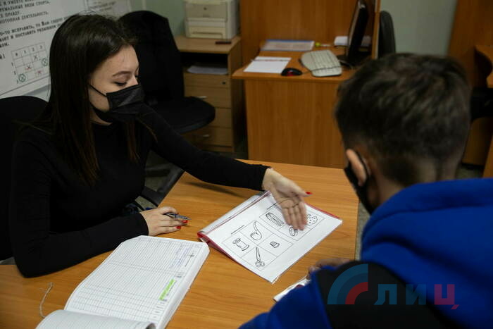 Начало осеннего набора жителей ЛНР для обучения военным специальностям, Луганск, 27 октября 2021 года