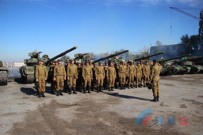 Отвод танков Народной милиции из Луганска, 3 октября 2015 года