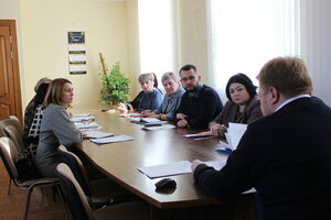 Представители власти и "Единой России" обсудили перспективы восстановления школ Республики
