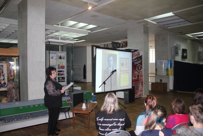 Презентация мультимедийного проекта "Чернобыль. Судьба человека" в краеведческом музее, Луганск, 21 апреля 2016 года
