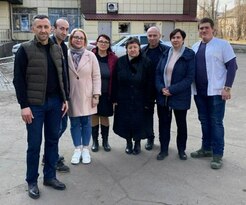Выездная бригада луганских медиков оказала 145 консультаций жителям Кременной