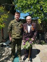Работники прокуратуры поздравили с Днем Победы ветеранов в двух освобожденных районах ЛНР