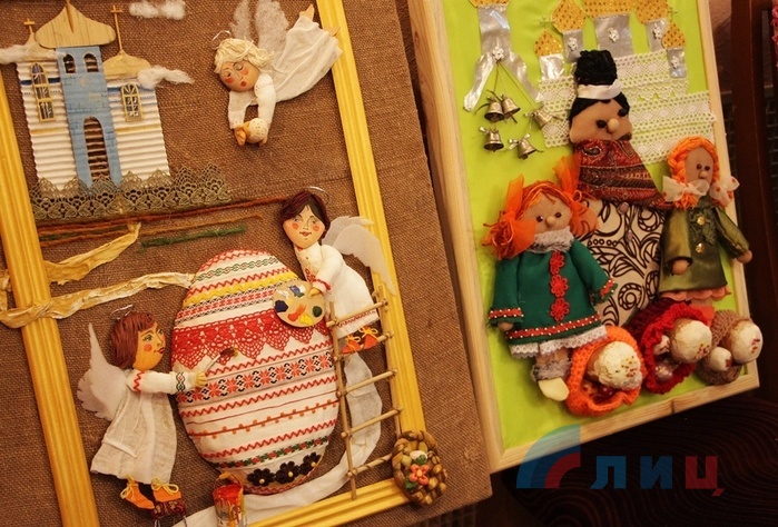 Выставка работ, представленных на конкурс "Пасхальная палитра", Луганск, 13 марта 2017 года