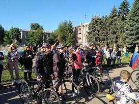 Более 50 жителей Краснодона приняли участие в велопробеге, посвященном Дню города