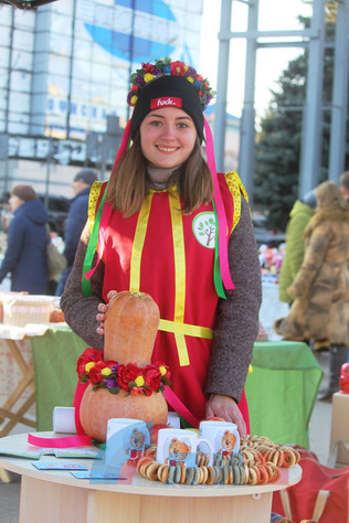 Ярмарка, приуроченная ко Дню народного единства, Луганск, 2 ноября 2019 года