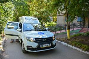 Социальное такси для детей с ограниченными возможностями начало работу в Луганске 