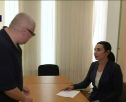 LPR ombudswoman visits former OSCE Lugansk Team employee accused of high treason