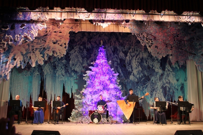 Премьера концертной программы "Накануне Рождества" ансамбля "Раздолье", Луганск, 5 января 2017 года
