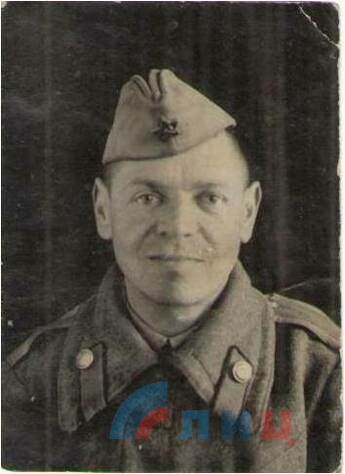Крупочкин Георгий Андрианович (1910 - 1975). Воевал с 1941 года, войну закончил в Маньчжурии.