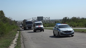 Очередной конвой МЧС РФ доставил в Луганск продукты питания и учебную литературу – МЧС ЛНР