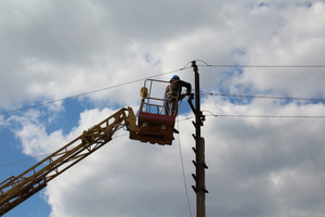 Энергетики восстановили электроснабжение Крымского, остававшегося без света с февраля