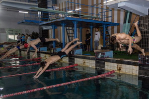 Открытый чемпионат ЛНР по плаванию собрал в Луганске 76 спортсменов из четырех регионов